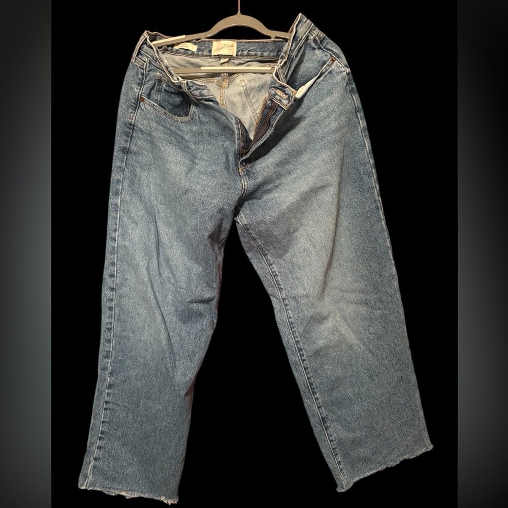 Universal Thread  Blue Denim jeans 14regular wide leg baggy leg is 10 in wide
